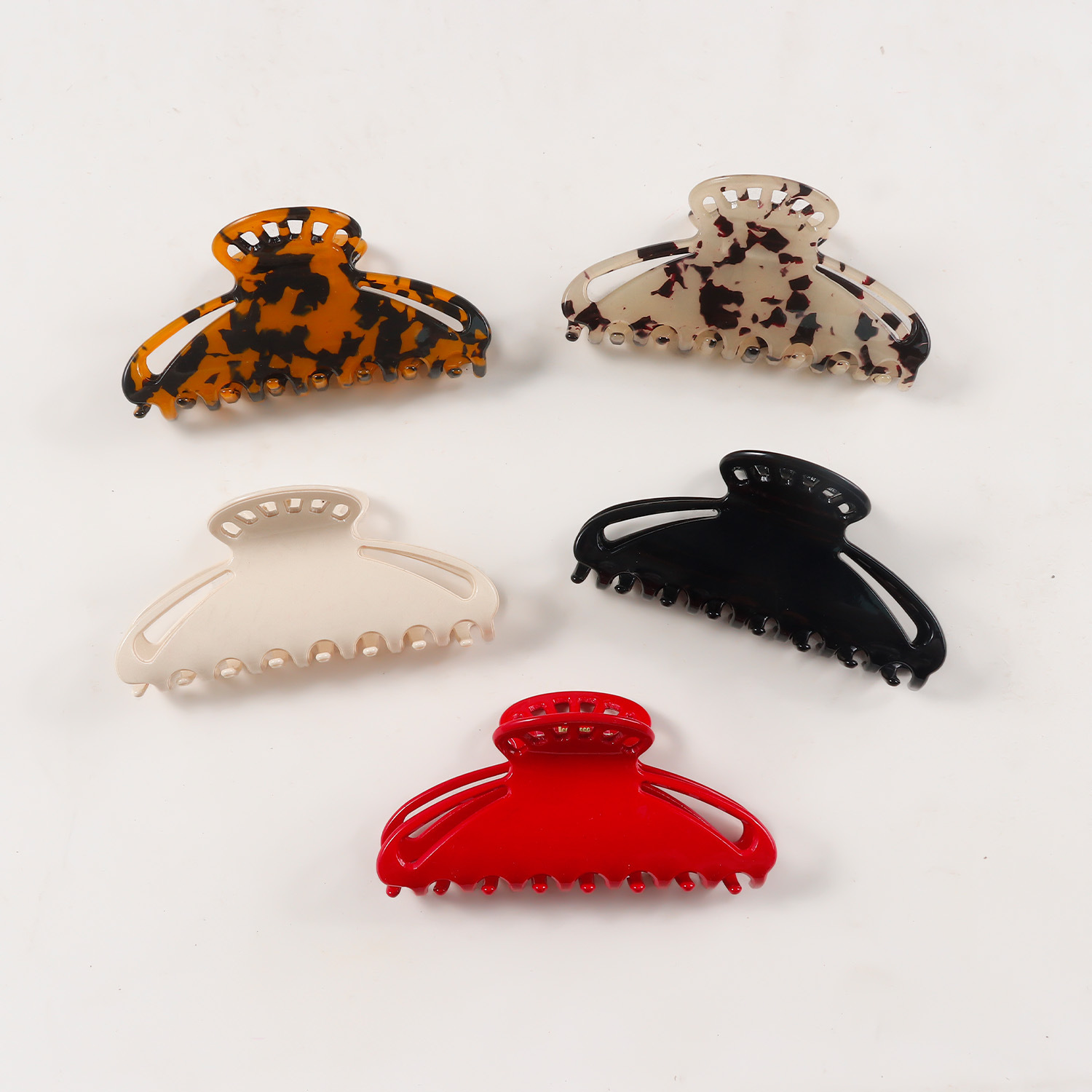 Leopard Amber Solid Color Hollow-out PVC Hair Claw Clip - Image 2