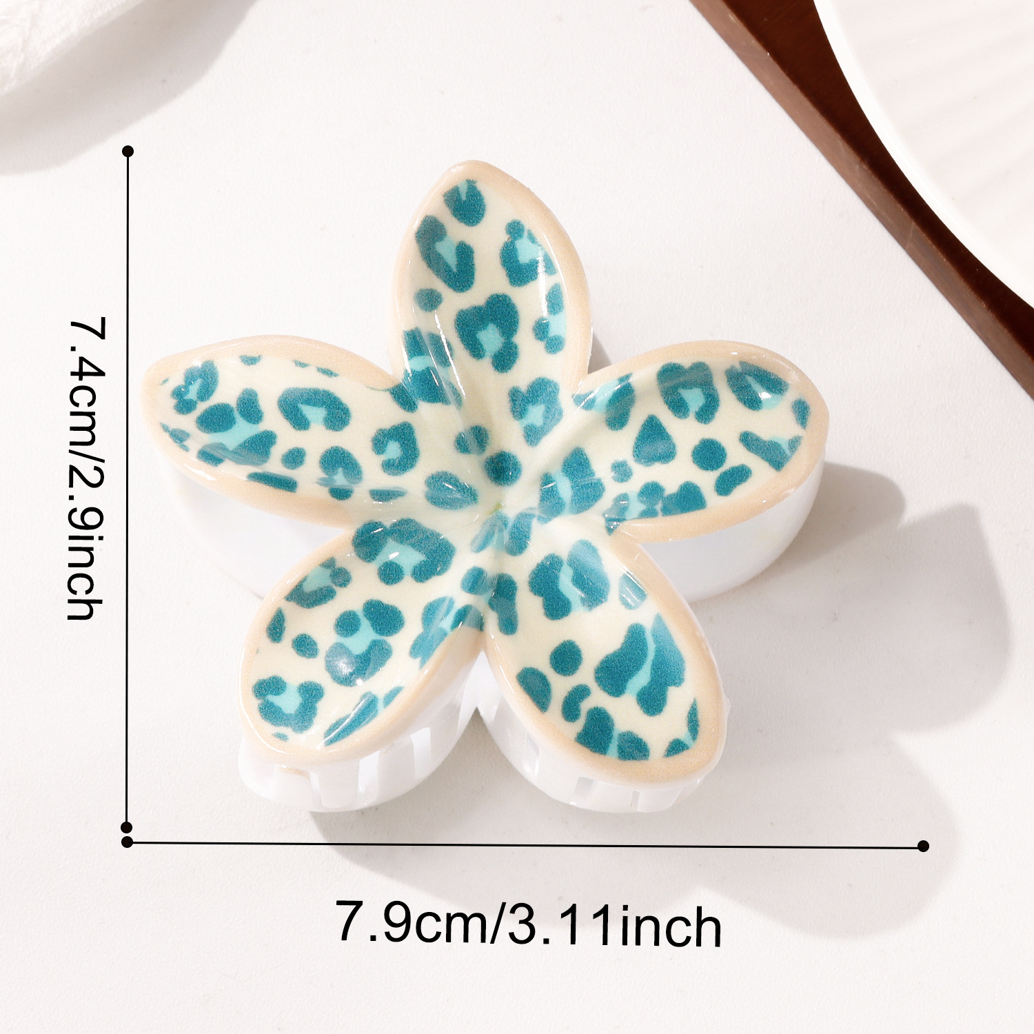 Leopard Flower Shape PS 7.9cm Hair Claw Clip - Image 6